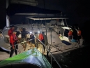หน่วยรักษาความปลอดภัยทางทะเล กองทัพเรือ เกาะลันตาน้อย (นรภ.ทร.เกาะลันตาน้อย) ปฏิบัติการกู้เรือเลดี้ มิย่า ของนักท่องเที่ยวชาวอังกฤษ ที่ประสบภัยเรือเกยโขดหินทำให้ท้องเรือแตกน้ำไหลเข้าตัวเรือ เหตุเกิดบริเวณเกาะห้า หมู่เกาะลันตา อ.เกาะลันตา จว.กระบี่
