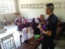ชุดพยาบาลเดินเท้าเข้าพบปะเยี่ยมเยียนนักเรียนและครูผู้สอนของศูนย์การศึกษาอิสลาม