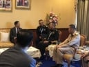 เสนาธิการหน่วยบัญชาการนาวิกโยธิน เป็นผู้แทน ผู้บัญชาการหน่วยบัญชาการนาวิกโยธิน ร่วมต้อนรับ ผู้บัญชาการทหารสูงสุดเมียนมา ในโอกาสที่มาปฏิบัติราชการในประเทศไทย